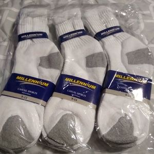 12 pairs Men's socks size 9-11 original packaging brand new